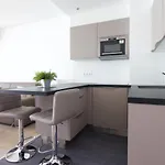 Sea Front - Panoramic Sea View With Terrace شقة